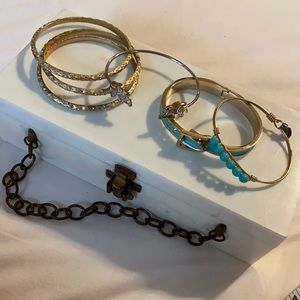 Gold tone bracelet bundle-